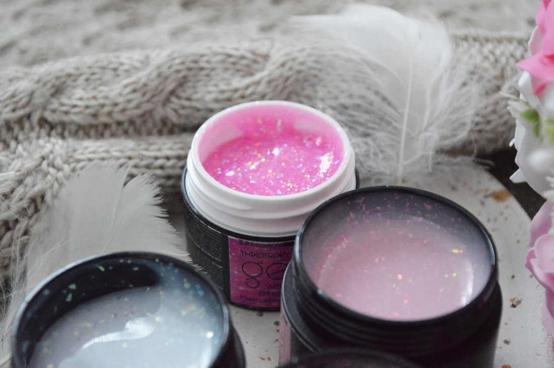 przedłużanie paznokci